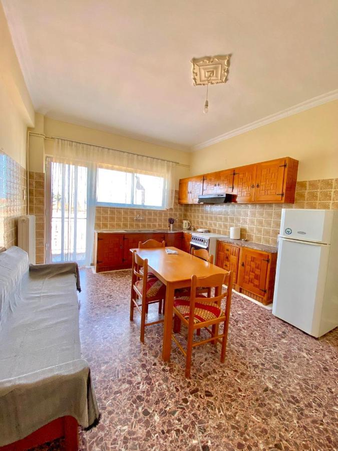 Dimitris Apartment Diakopto Eksteriør billede